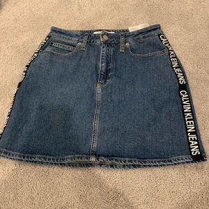 Brand: Calvin Klein Size: 28 eur